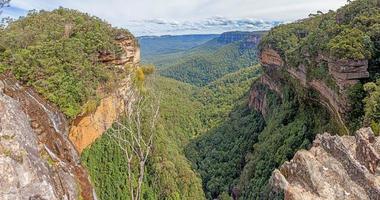 Picture of Wentworth Falls in the Blue Mountains in the Australian state of New South Wales during the day photo