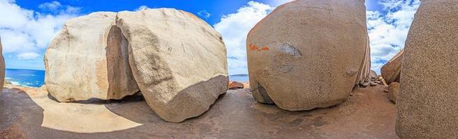 Picture of a rock formation on the coast of the Australian Kangoroo Island photo