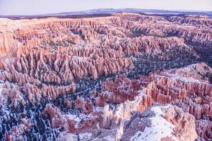 Picture of Bryce Canyon in Utah in winter during daytime photo