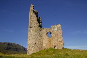 castillo de ardvreck y loch assynt foto