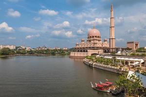 Masjid Putra at Dataran Putra in Putrajaya city, malaysia photo