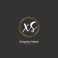 xs escritura a mano inicial y diseño de logotipo de firma con círculo. hermoso diseño de logotipo escrito a mano para moda, equipo, boda, logotipo de lujo. vector