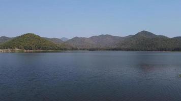 Landscapes Mountain cloud and reservoir Rainy day video