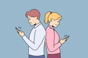 pareja de pie espalda con espalda enviando mensajes de texto en teléfonos celulares en línea. el hombre y la mujer se evitan usando teléfonos inteligentes haciendo trampa en la web. ilustración vectorial vector