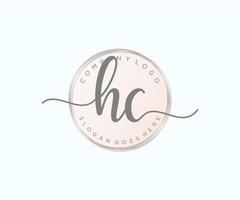 logotipo femenino hc inicial. utilizable para logotipos de naturaleza, salón, spa, cosmética y belleza. elemento de plantilla de diseño de logotipo de vector plano.