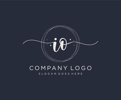 Initial IO feminine logo. Usable for Nature, Salon, Spa, Cosmetic and Beauty Logos. Flat Vector Logo Design Template Element.