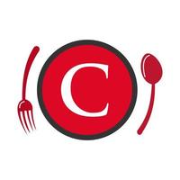 logotipo del restaurante en el vector del concepto de cuchara y tenedor de la letra c