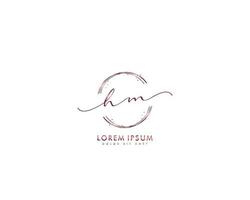 monograma de belleza de logotipo femenino inicial hm y diseño de logotipo elegante, logotipo de escritura a mano de firma inicial, boda, moda, floral y botánica con plantilla creativa vector