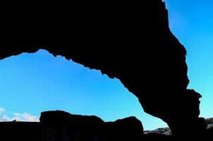 vista del desierto con arco foto