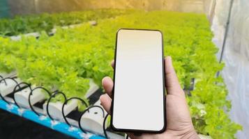 sistema agrícola inteligente que utiliza energía limpia foto