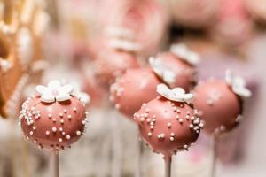 candy bar in pink colors for children's birthday photo