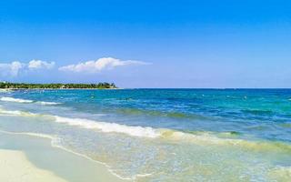 playa caribeña tropical agua clara turquesa playa del carmen méxico. foto