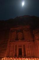 Petra de noche foto