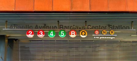 estación de metro barclays center, brooklyn, nueva york, 2022 foto