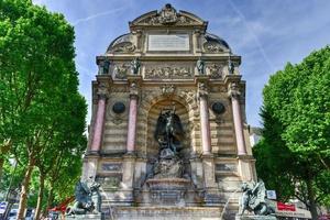 TheFontaine SaintMichel is a monumentalfountainlocated inPlace SaintMichelin the5th arrondissementin Paris photo