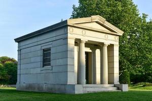 Greenwood Cemetery in Brooklyn photo