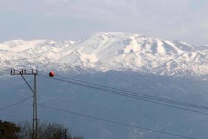 la nieve se encuentra en la cima del monte hermon foto