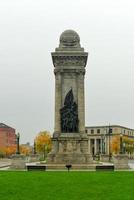 monumento a los soldados y marineros - syracuse, ny foto