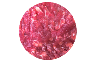 carne moída, carne moída fresca, disposta em círculo. fundo isolado transparente png