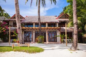 pequeño y acogedor hotel en un complejo tropical exótico
