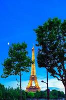 maravillosa vista de la torre eiffel en paris foto