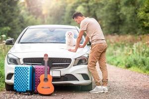 Young couple tourist enjoying on summer vacation photo