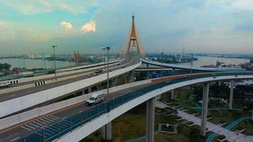 Bhumibol Bridge Bangkok in Thailandia video