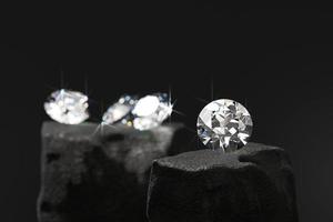 Diamonds group placed on roughn background 3d Rendering photo