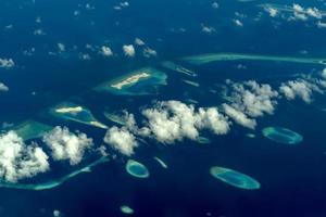 maldivas vista aérea paisaje atolón e islas foto