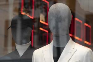 formal dress suit man mannequin photo