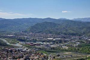 arquata scrivia vista aérea panorama depósito de combustible foto