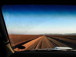 camino en el desierto foto