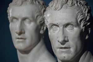 mármol estatua romana el pensador foto