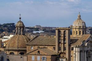 roma muchas cúpulas vista desde el museo del vaticano terraza panorama aéreo foto