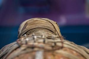 Cabeza de momia egipcia de cerca foto