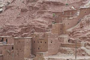 pueblo marroquí en el desierto foto