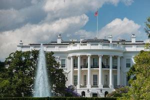 White House building in Washington DC photo