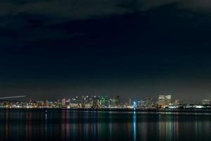 san diego vista nocturna del paisaje urbano foto