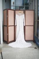 Beautiful White Wedding Dress for Wedding Ceremony photo