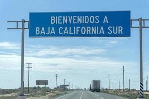 bienvenido a la señal de tráfico de baja california sur foto