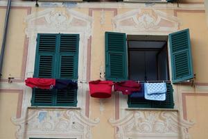 camogli, liguria, italia pintoresca aldea de pescadores casas pintadas foto