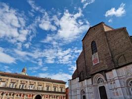 bolonia piazza maggiore iglesia san petronio foto