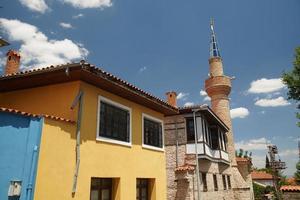 edificios en la ciudad de buldan, denizli, turkiye foto