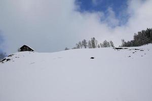 paisaje invernal en los alpes austríacos foto