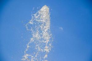 salpicaduras de agua en el cielo foto