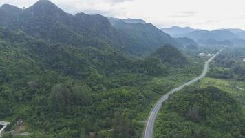 vista de ángulo alto de la carretera foto