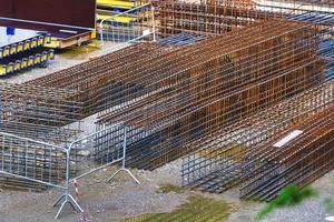 serie de armaduras de hierro para uso en la construcción de hormigón armado foto