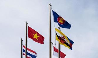 astas de bandera de los países de la asean foto