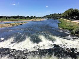 una vista de nevers en el centro de francia foto