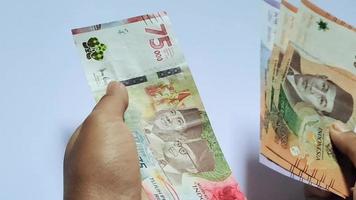 indonesische neue Banknoten, Rupiah-Währung. video